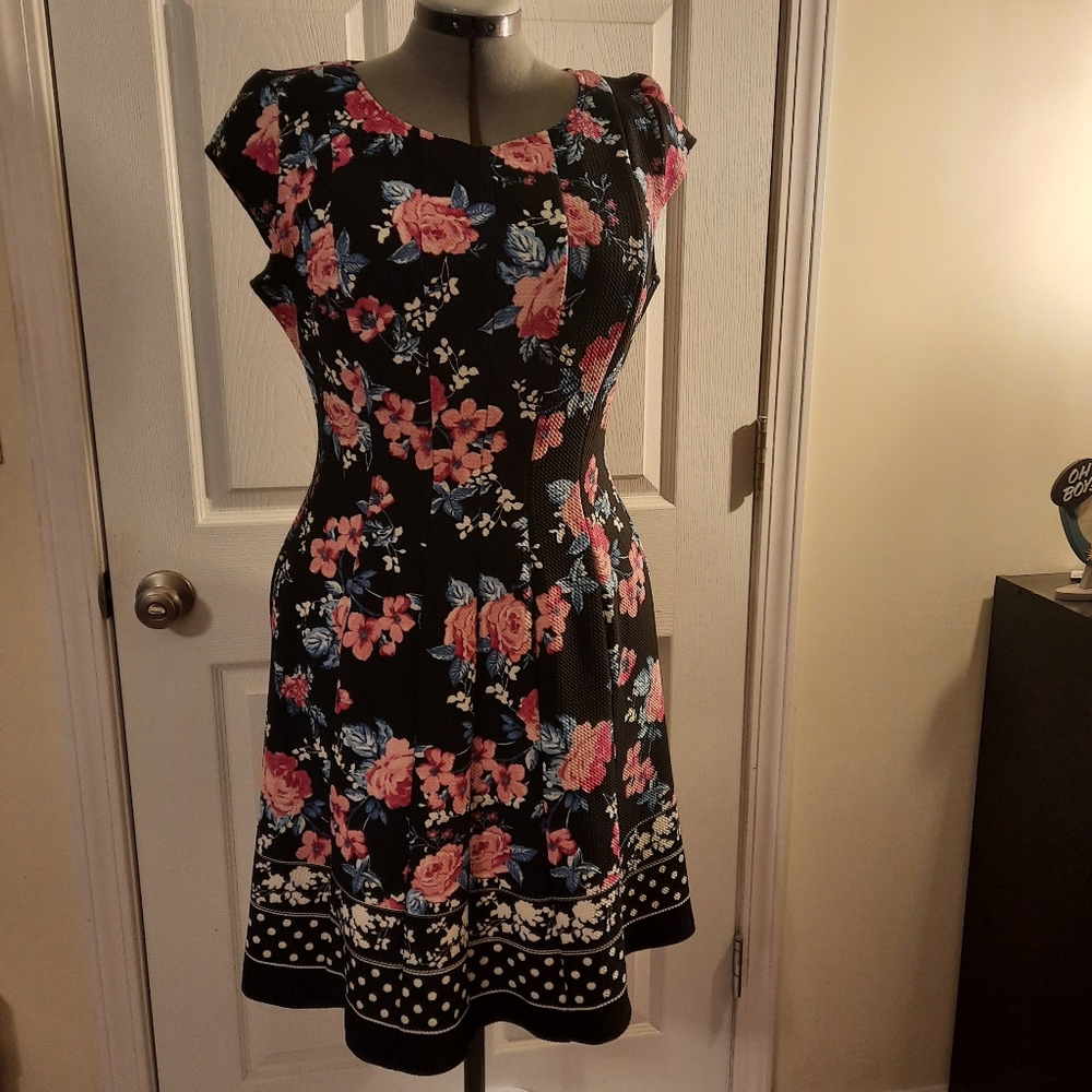 Elle Black Floral Capped Sleeve A-line Dress